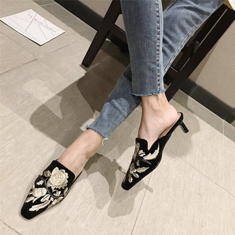 New Slippers Women's Fashion And Elegant Gold Velvet Embroidery Baotou Half Slippers Women's Middle Heel Outer Wear Lazy Slippers