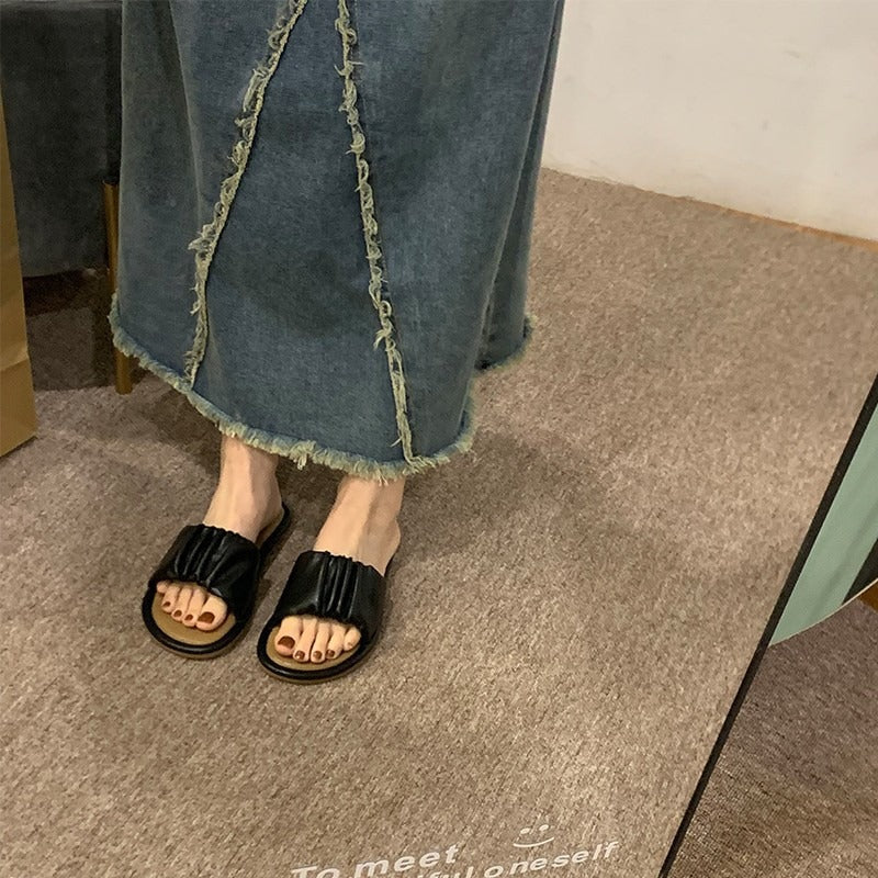 Slippers Women's Summer New Network Red Candy Personalized Pleated Flat Bottom Versatile Outerwear Soft Sole Slippers